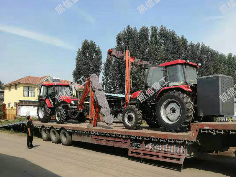 路邊樹（shù）木雜草（cǎo）修剪（jiǎn）車