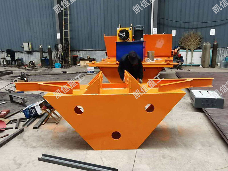 梯（tī）形溝渠成型機
