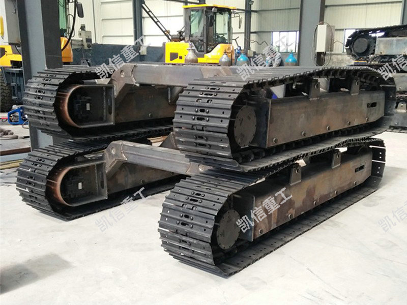 8噸液壓履（lǚ）帶底盤