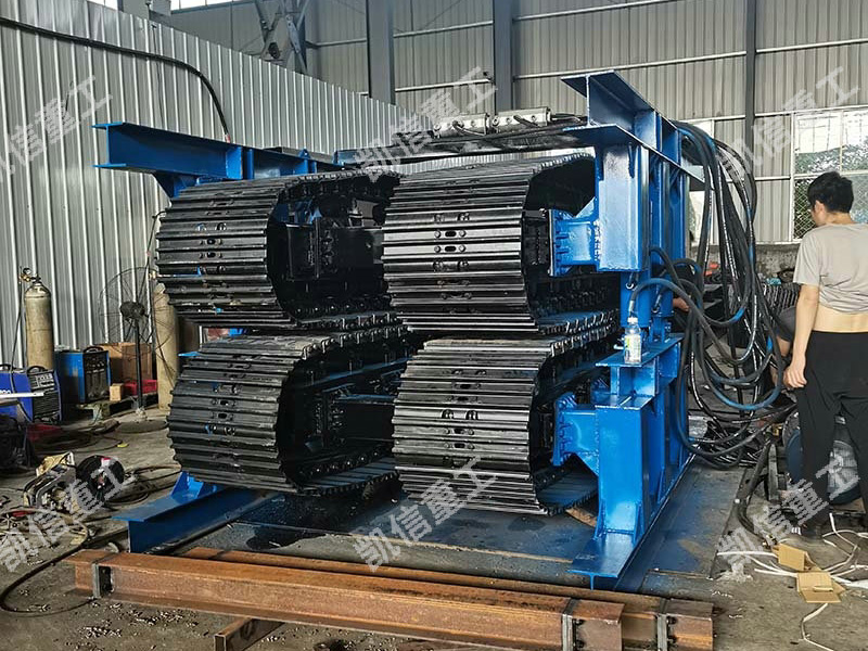 履（lǚ）帶（dài）底盤4