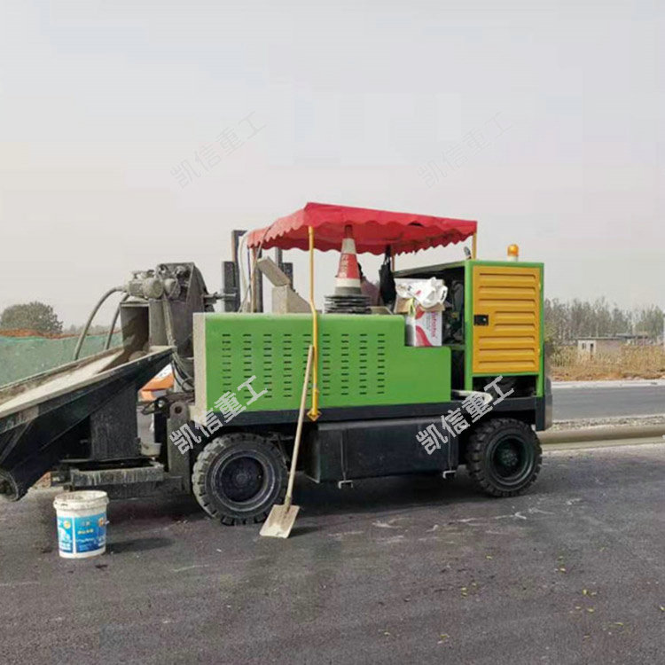 混凝土路緣石成型（xíng）機