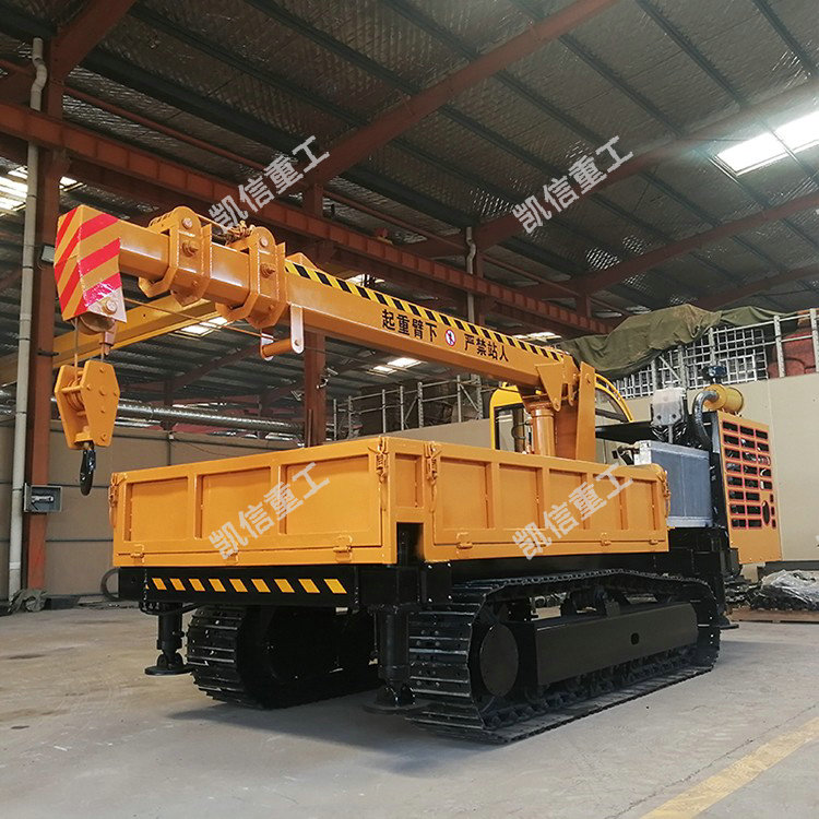 履帶(dài)隨車吊運機