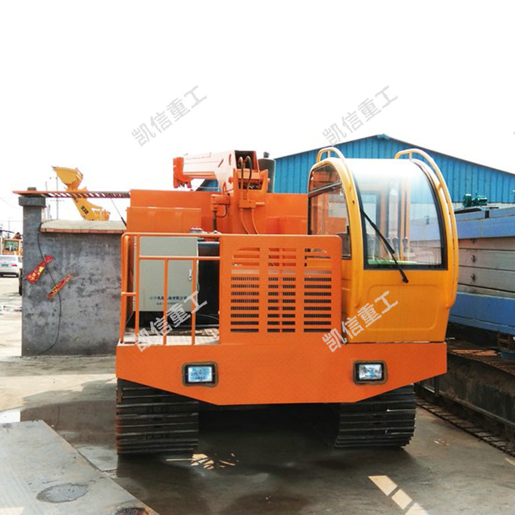 履（lǚ）帶吊運機