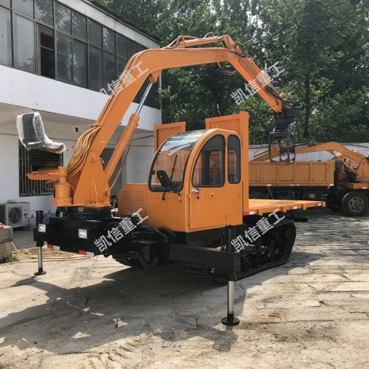 小(xiǎo)型履帶隨車挖(wā)