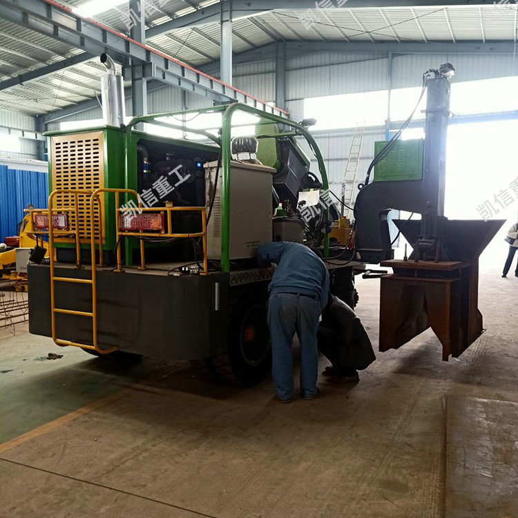 大型公路邊溝滑模機