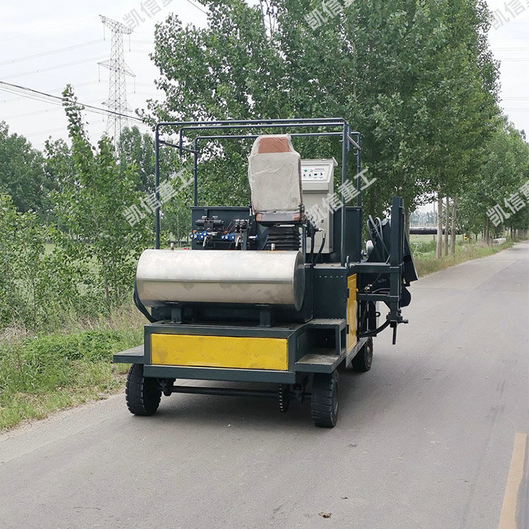 小(xiǎo)型(xíng)路邊石滑(huá)模機