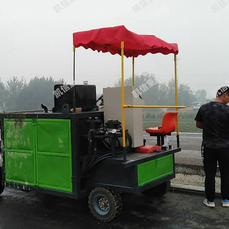 小型路沿石（shí）滑模機