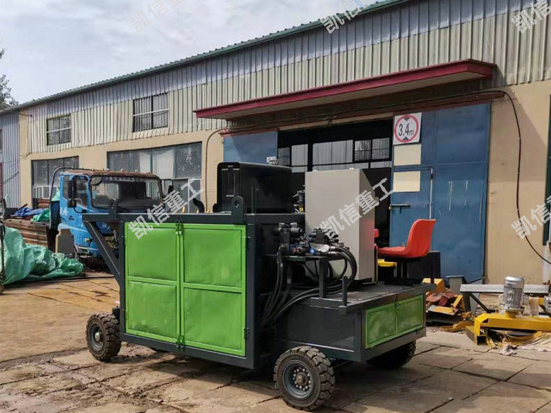 路緣石滑模機（jī）