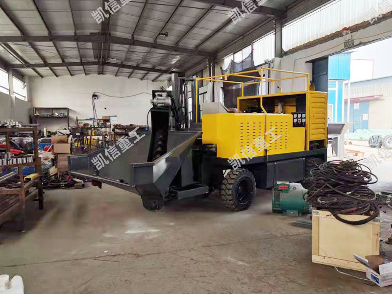 混凝(níng)土一次成型路緣石滑模機