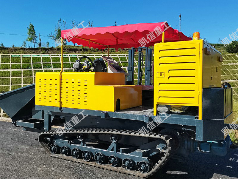 履帶式滑膜（mó）機