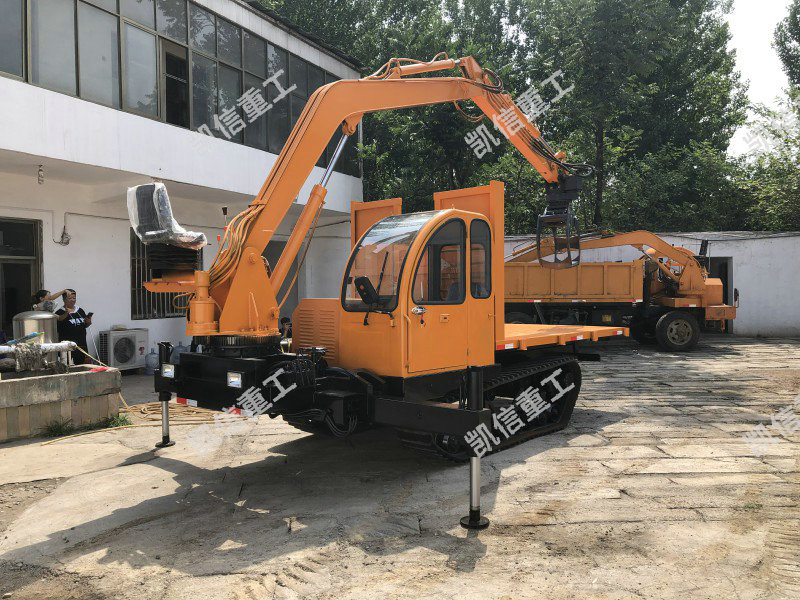 履帶隨車（chē）抓