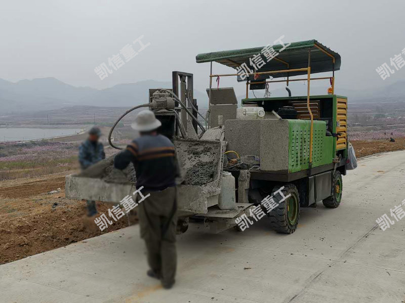 路平石滑(huá)膜機