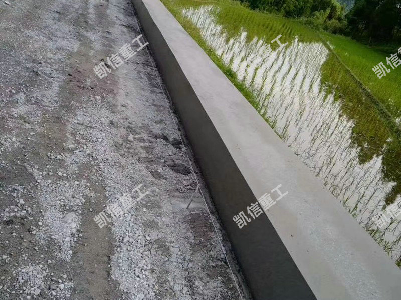 路肩（jiān）板滑膜機