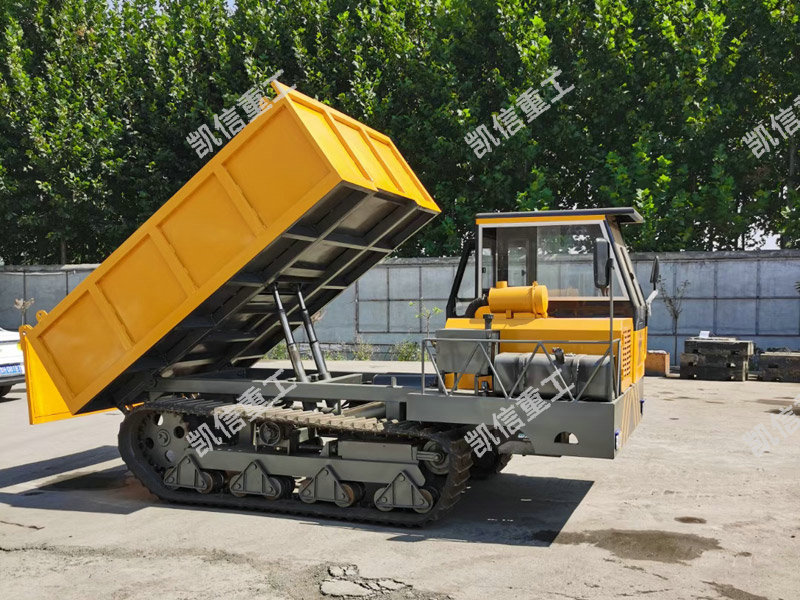 履帶運輸車(chē)