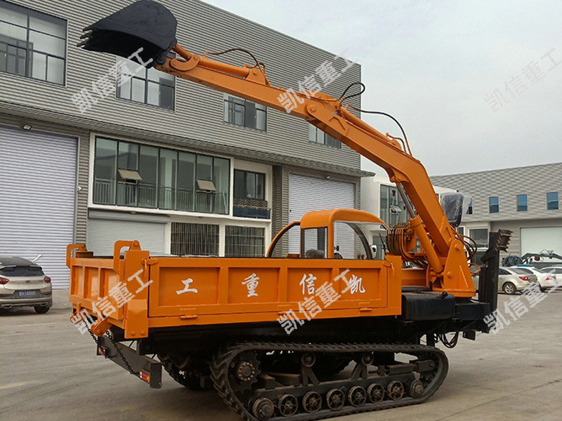 履（lǚ）帶挖運車