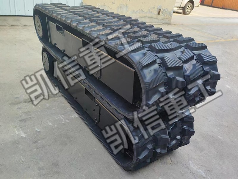 橡膠履帶（dài）底盤